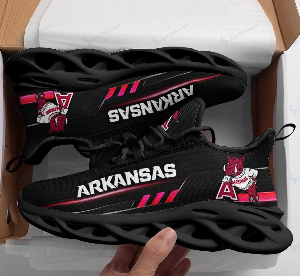 Arkansas Razorbacks Max Soul YZ Running Sneakers 233