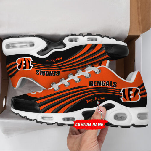 Cincinnati Bengals Personalized Name Team Colors Wave Lines TN Shoes Air Cushion Sneakers