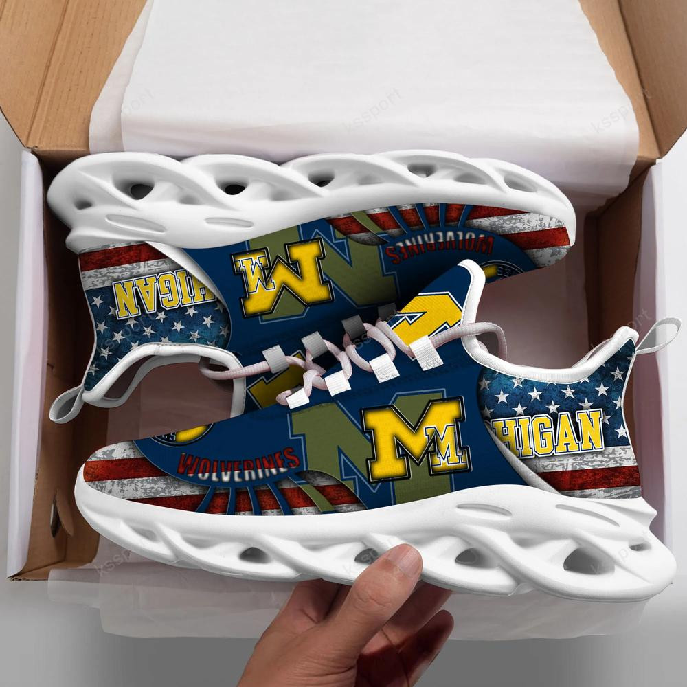 Michigan Wolverines Max Soul Clunky Shoes