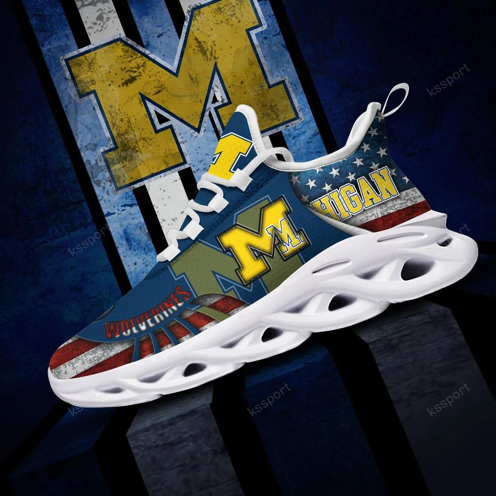 Michigan Wolverines Max Soul Clunky Shoes