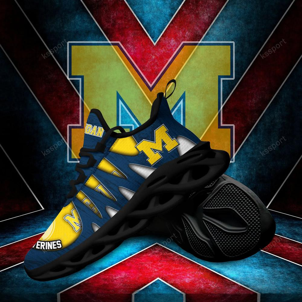 Michigan Wolverines Max Soul Shoes, Running Sneakers