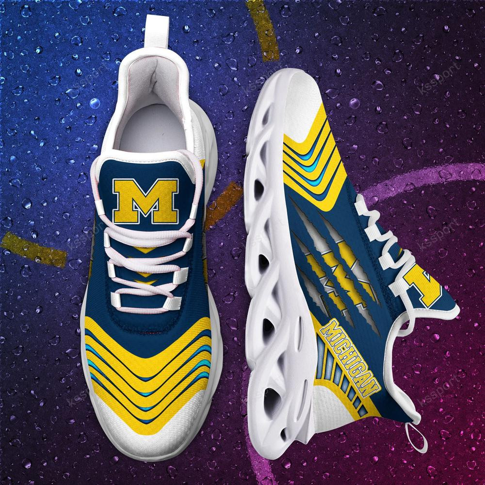Michigan Wolverines Max Soul Sneakers Chunky