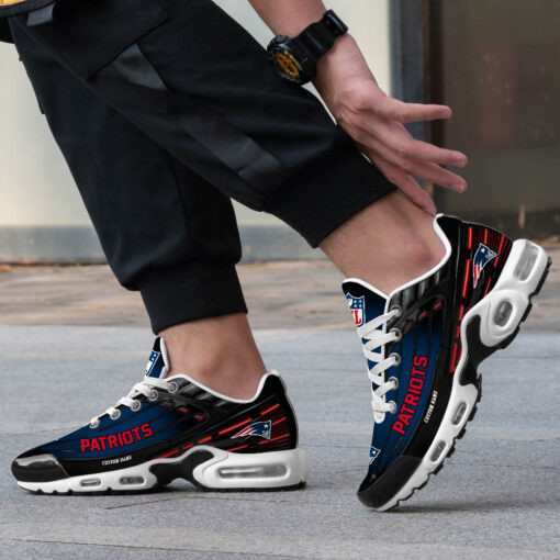 Personalized New England PatriotsBlack And Team Color Stripes Black TN Air Max Shoes Air Cushion Sneakers
