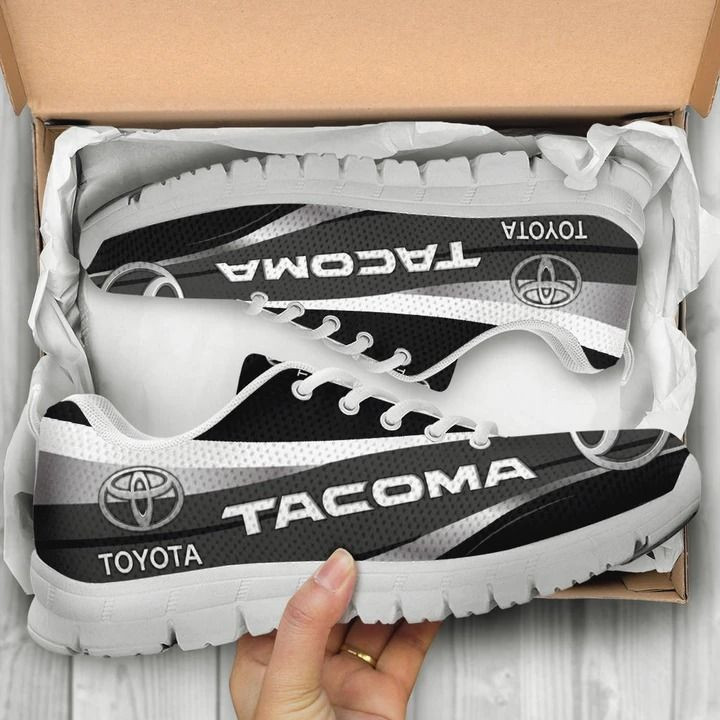 TOYOTA TACOMA SNEAKER VER 8